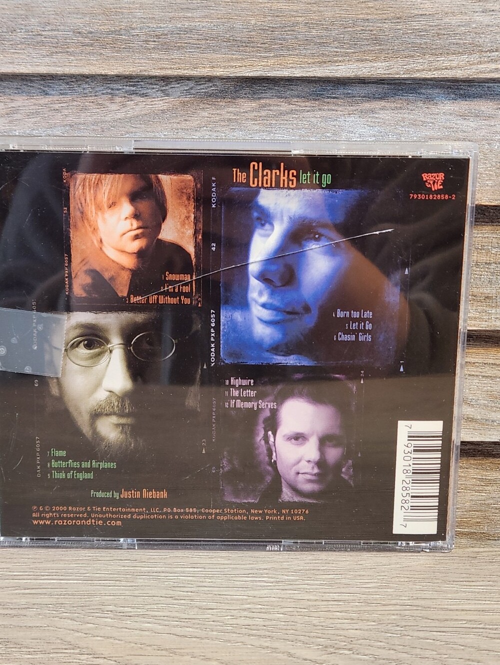 🖤 The Clarks - Let It Go CD - Picture 2 of 4